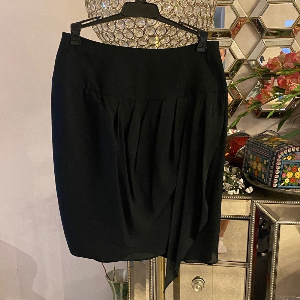 Lillie Rubin Black silk Skirt size 8